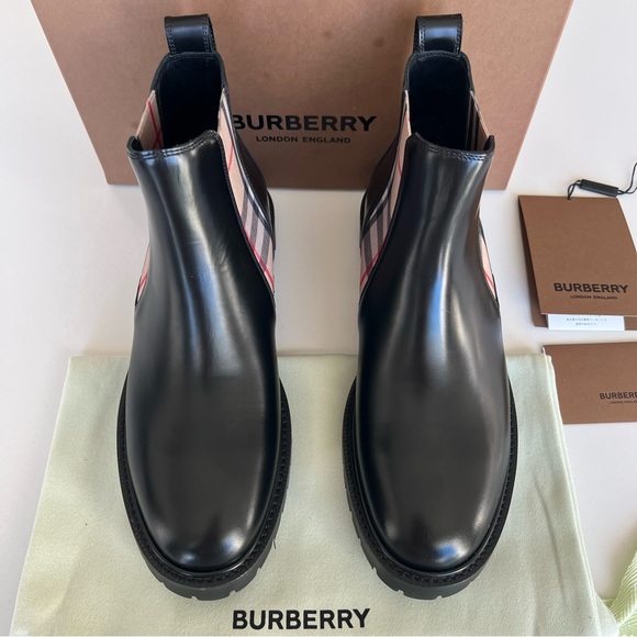 Burberry Vintage Check Detail Leather Chelsea Boots - Picture 5 of 8